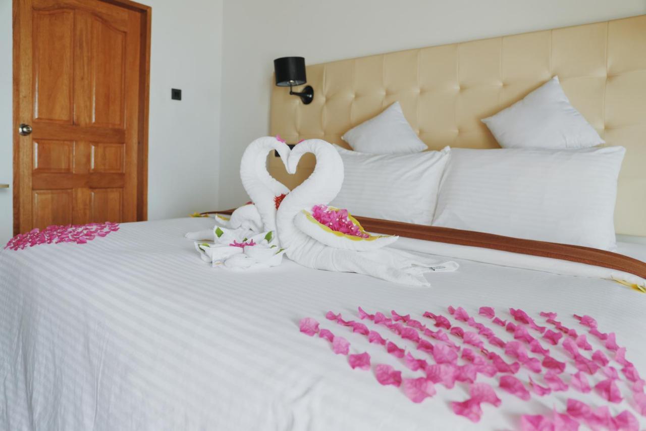Готель Club Kaafu Maldives Дгіффуші Екстер'єр фото